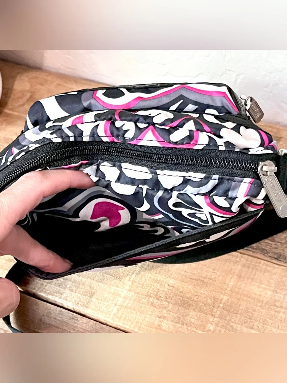 LeSportsac Vintage Funky 70s Abstract Graffiti 3 Zip Crossbody Bag